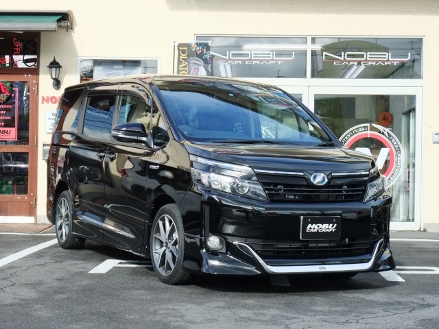 VOXY ハイブリッド (ZWR80G) 2014年式